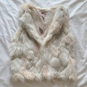 NEW! Faux fur vest